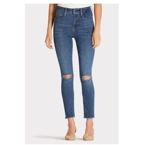 Good American Good Legs Crop Fray Hem, size 12/31